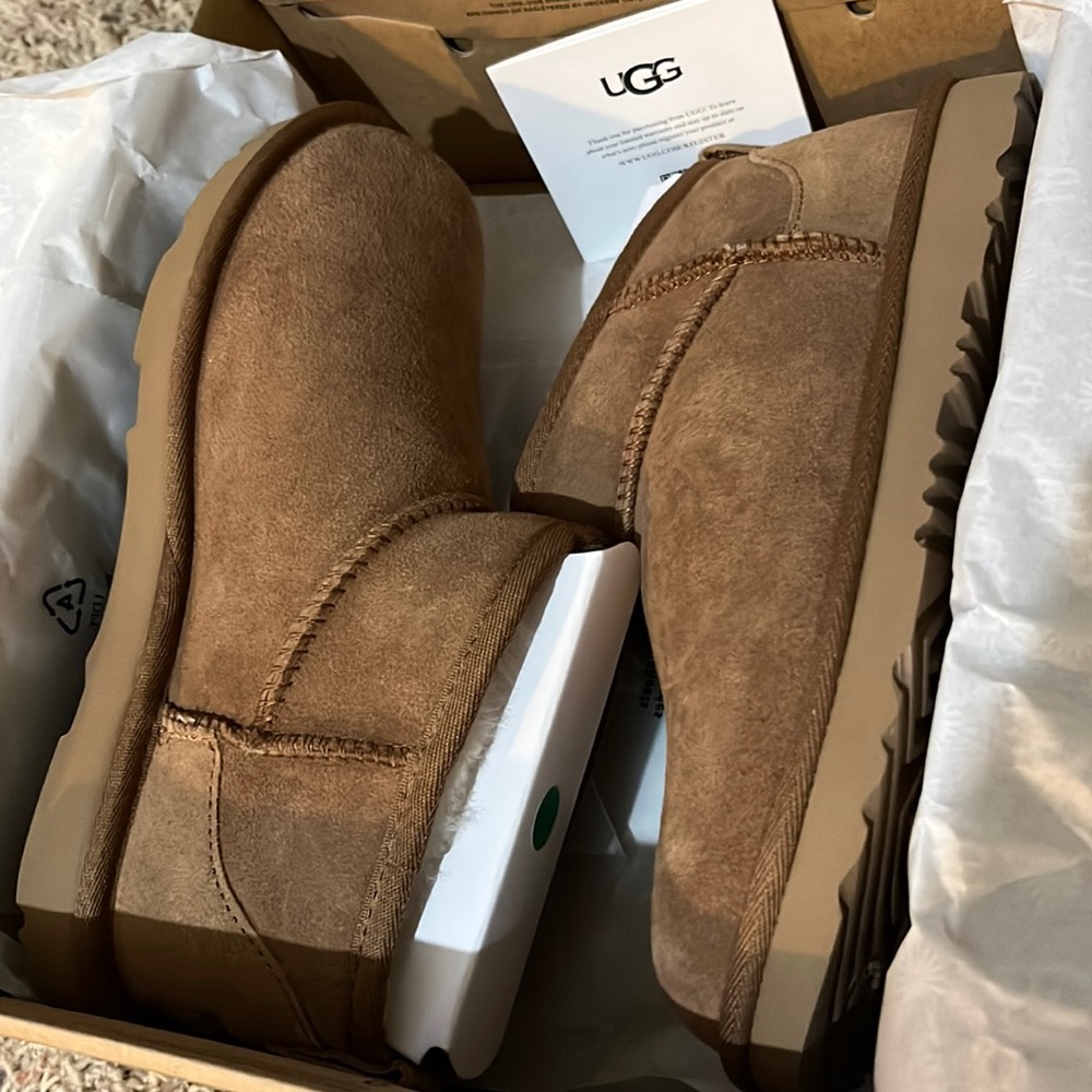 COPY - Ugg Kids Classic Mini Ultra